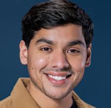 DEEP ROOTS: Actor-playwright yearns to steer theater into a diverse new era 