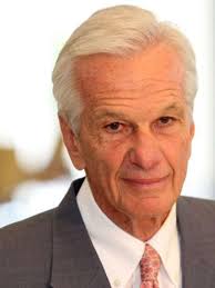 Mais rico do Brasil é uma das 50 pessoas mais influentes, diz revista