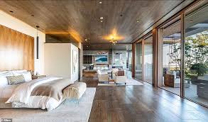 Jeff Bezos And Lauren Sanchez Secretly Inspected This 88m Love Nest Home Home Theater Seating Luxury Homes Dream Houses