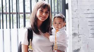 Kunci kedamaian hidup sebenarnya sederhana kunci kedamaian hidup sebenarnya sederhana ,dengan menjalaninya, menikmatinya dan mensyukuri setiap sebagai anak pertama sudah pasti saya menjadi role model untuk adik adik saya. Kirana Larasati Kembali Bersama Saat Ulang Tahun Anak