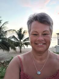 Taxi service for island tour near Accra?