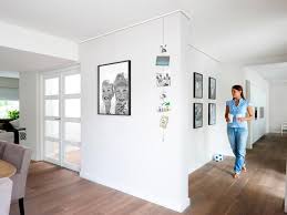 Galerie Photos Cimaise Et Accrochage Tableau Artiteq Mises En Situations Cimaise Moulure Eclairage Cimaise Cimaise Tableau Galeries De Photos