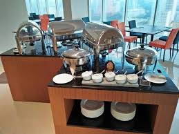 Die öffnungszeiten können weniger als 24 stunden betragen, daher ist es ratsam. Buffet Breakfasts Aufnahme Von Tamu Hotel Suites Kuala Lumpur Tripadvisor