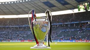 Jjiiee trophée des champions pour les fans de sport et de football, coupe d'europe 2021 trophée commémoratif de simulation uefa euro, souvenirs de décoration en résine, objets de collection,34cm 71,56 € 71,56 € Trophee De La Ligue Des Champions Pourquoi Cette Coupe Aux Grandes Oreilles