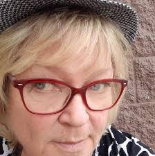 Wally Irizarry's Instagram, Twitter & Facebook