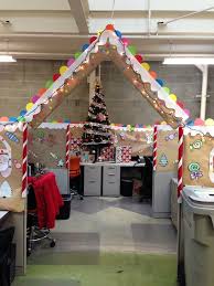 The traditional colours of christmas are pine green (evergreen), snow white, and heart red. 22 Unique Alternative Holiday Outfits To Stand Out At Your Office Christmas Party Tipsographic Office Christmas Decorations Office Christmas Party Christmas Desk Decorations