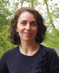 Kelly Gilmore's Instagram, Twitter & Facebook