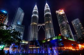 Universe of awesome curated wallpapers. Kuala Lumpur Wallpaper Petronas Twin Towers 2048x1358 Download Hd Wallpaper Wallpapertip