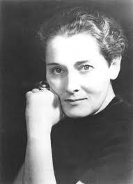 Edith Morris: Jewellery designer and silversmith