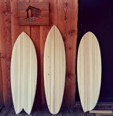 Beautiful made in hawaii artistic surfboards, decorative surfboards, surfboard shelves, surfboard tables. Rangement Planche Surf Venus Et Judes