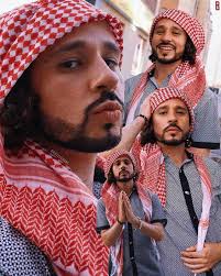 Luisito comunica y sus tropezones: Luisito Comunica Fotos De Bad Bunny Luisito Comunica Fotos