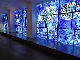 Marc Chagall America Windows A Stained Glass Exhibition At The Art Institute Of Chicago 2010 Marc Chagall Glass Art Installation Art Institute Of Chicago