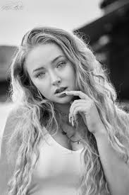 Sarah Savage ©️ Pure Fotografica