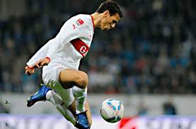 Beim 3:0 im testspiel der katalanen beim vfb stuttgart traf der von rapid ausgeliehene offensivmann nach vorlage von antoine griezmann zum 2:0 (36.). Neuer Offensivgeist Khalid Boulahrouz Greift Beim Vfb An Ob Er Bei Den Roten Einen Neuen Vertrag Bekommt Steht Noch In Den Sternen Klicken Sie Sich Durch Die Karriere Des Niederlanders Schwarzwalder