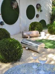 For this reason, grass wall decor is the first choice of those who want remarkable designs in garden decoration. Ways To Dress Up Your Concrete Floor With Artificial Grass