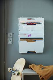 Kvissle Zeitungshalter Fur Die Wand Weiss Ikea Osterreich In 2020 White Magazine Rack Magazine Rack Wall Small Office Organization