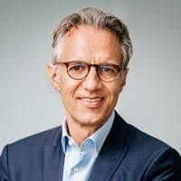 September 1945 in berlin) ist ein deutscher fernsehmoderator. Jorg Drager Member Of The Executive Board Vorstand Bertelsmann Stiftung Think Do Tank Linkedin