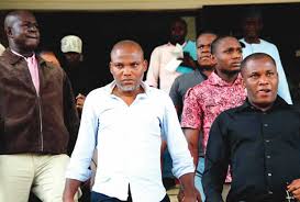 Idiotic nigeria army looking for radio biafra station in kanu's house. Nnamdi Kanu S Lawyer Says Ipob Leader Has Been Placed Under House Arrest Ofcounsel Nigeria