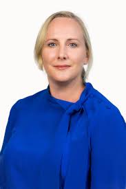 Linda Devenney's Instagram, Twitter & Facebook