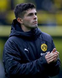 Billy gilmour during a chelsea training session with tammy abraham and christian pulisic. So Emotional Bilder Sagen Einfach Mehr Als Tausend Worte Christian Pulisic Chelsea Football Club Chelsea Football