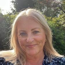 Easy Easter dessert to wow your fam! 🐣 #easter #easyrecipes #oreo  #desserttime #tipsandtricks