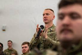 Kasutaja 375th Air Mobility Wing Commander profiil