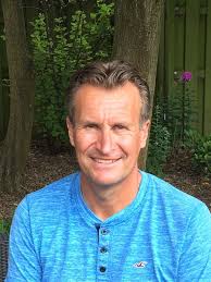 Welcome​ ​Lab's​ ​New​ ​Employees,​ ​2017–2018