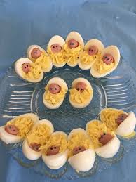 Babies In A Cradle Deviled Eggs For A Baby Shower Or Announcement Vienna Saus Fruits Fete Prenatale Souvenirs Gateaux Pour Fete Prenatale Nourriture Amusante