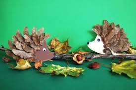 Igel Basteln Im Kindergarten Kinderspiele Welt De Kindergarten Basteln Bastel Herbst Basteln Herbst