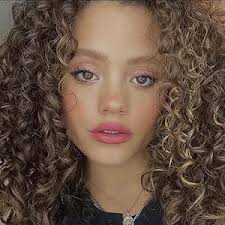 Melanie Paxson: Movies, TV, and Bio