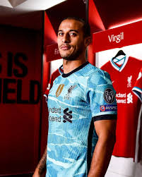 Quick view nike liverpoool fc 2020/21 away goalkeeper shirt junior. Pin On Premier League