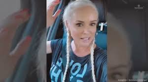 Ihr lieben, schreibt sie scheinbar das haar wirkt sehr edel und bringt ihre haut zum strahlen. Neue Frisur Hat Daniela Katzenberger Sich Die Haare Braun Gefarbt Best Of Reality Tv Promipool Youtube