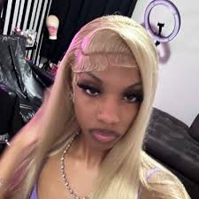 Daniela Cázares (@danii_cr)