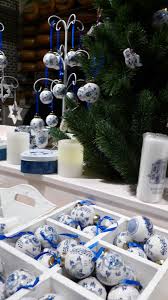 In stock on february 25, 2021. Delft Blue In Christmas White Christmas Decor Blue Christmas Tree Blue White Decor