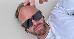 Eating my lunch @dean.schneider Dexter Marsh 🦁