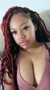 Hi everyone! 😊 New Year's is just around the corner, and I'm wondering if  there are any girls here who don't have plans yet and might want to do  something fun together?