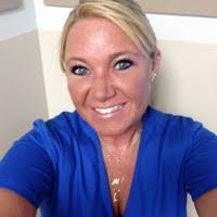 Aimee Richards's Instagram, Twitter & Facebook