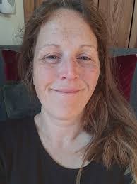 Amy Nettleton's Instagram, Twitter & Facebook