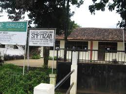 Hasil gambar untuk smp tik mizan depok