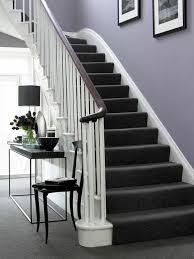 Teppiche gelten als eine der am häufigsten genutzten bodenbeläge und bieten viele vorteile. Treppenteppich Bringt Den Eingangsraum Auf Hoheren Level Treppen Teppiche Treppenteppich Treppe Haus