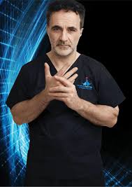 There are no current prices on the supervet's practice's website but orthopaedic consultations in 2019 were £210 (with a follow up costing £115) and neurological. Tv Supervet Noel Fitzpatrick Says I M Going To Show People The Future Of Medicine At Manchester Arena The Mail