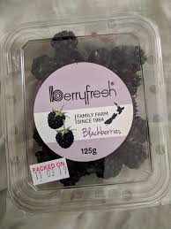 Their preferred food choices are raspberries (especially fall cultivars), blackberries, and blueberries. Bought Blackberries For 7 From Countdown Got A Tiny Worm In The Package Newzealand