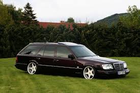 Mercedes Benz W124 E300 Wagon Slammed On Brock B1 Wheels Mercedes W124 Benz Mercedes Benz