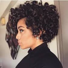 Trendige kurze haare für coole damen , pixie, bob haarschnitte. 3a Haartyp Lockiges Haar Frisuren Fur Naturkrauses Haar Lockige Frisuren Lockige Haare