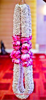 Jasmine indian flowers, delivering fresh indian flowers, bouquets, baskets, garlands for weddings, anniversaries, birthdays, pooja, and any other important events. 0 07 Ctw Classy Heart Shaped Diamond Wedding Band In 10k White Gold Flower Garland Wedding Indian Wedding Garland Indian Wedding Decorations