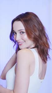 12 anos depois… resolvi mudar! Sim, fazia 12 anos que eu não mexia na cor  dos meus cabelos!, Quando a @wellaprobrasil me convidou para um dia de  transformação com #IlluminaColor e @andreapecora, eu ...