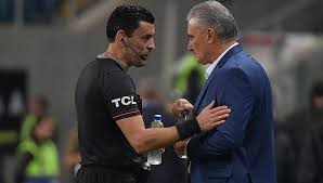 Brasil, por la copa américa 2021. Peru Vs Brasil Chileno Roberto Tobar Sera El Arbitro De La Final De La Copa America 2019 Futbol Peruano El Bocon