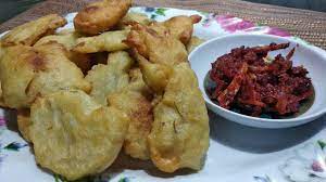 3.goreng hingga kuning keemasan pada seluruh bahagian jemput2. Jemput Jemput Ikan Bilis Cucur Ikan Bilis Youtube