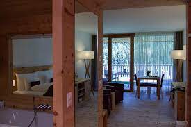 pin auf favorite places spaces
