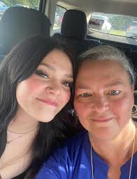 Remove lady from picture background?